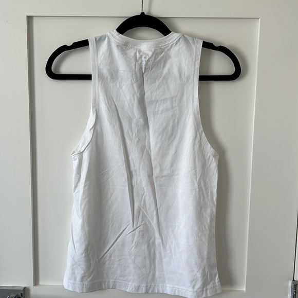 Nike women’s workout top - XS - Picture 3 of 3